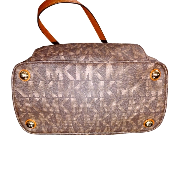 Michael Kors Brown and Tan Shoulder Bag - Picture 4 of 8